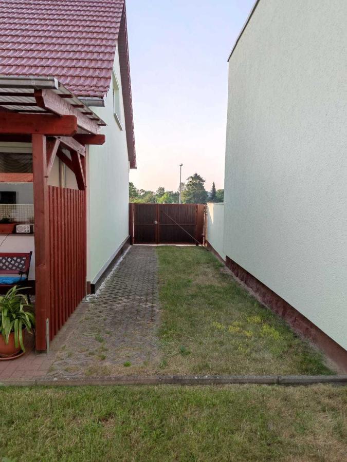 Ferienwohnungen Peters Korswandt Bagian luar foto